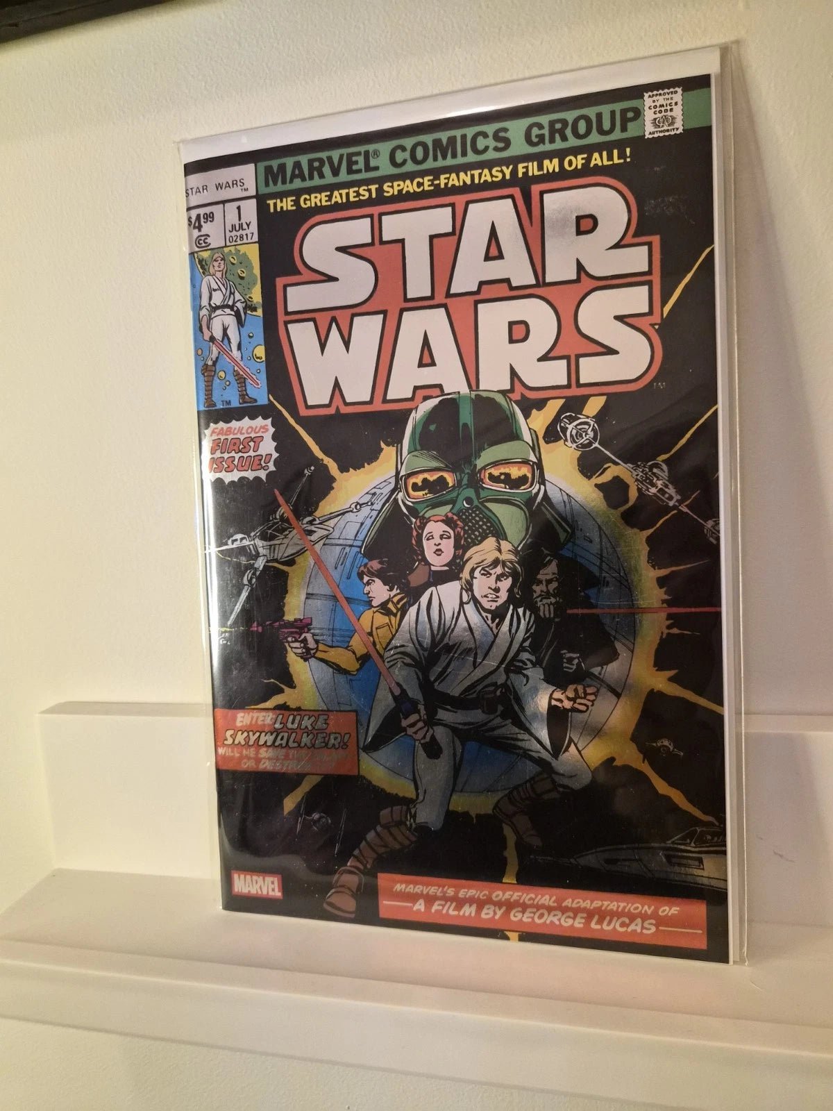 Star Wars 1 Facsimile Edition 2025 Foil Variant - Comic Showcase Shop