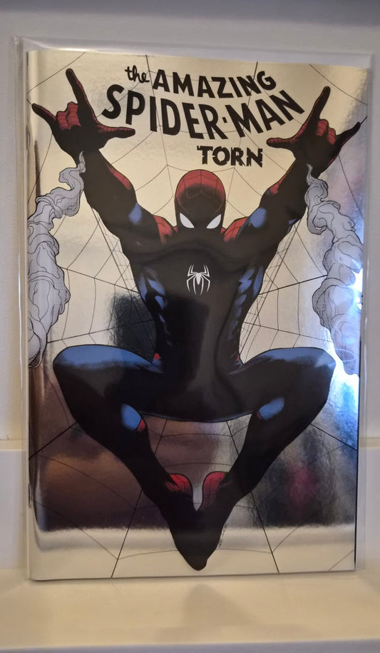 The Amazing Spider - Man: Torn 1 Lee Garbett Foil Variant - Comic Showcase Shop